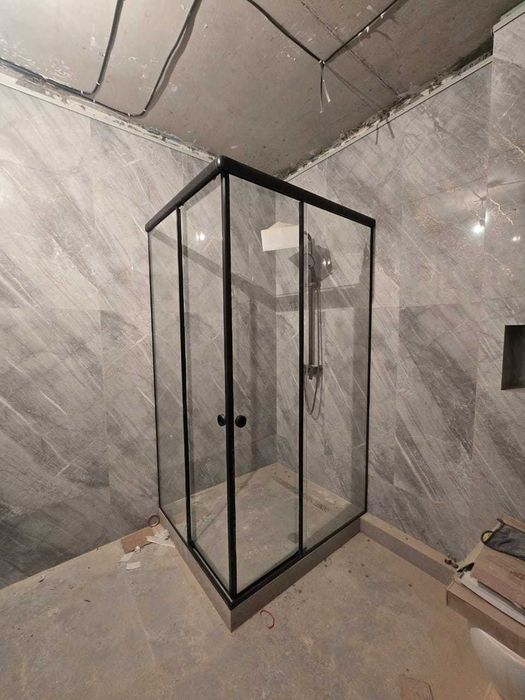 Изготовление душевых кабин и перегородок из стекла