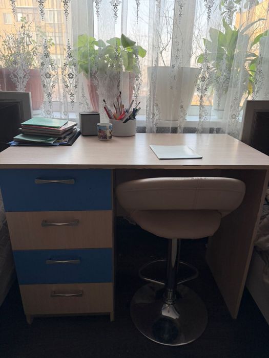 Продам мебель  шкаф кровать