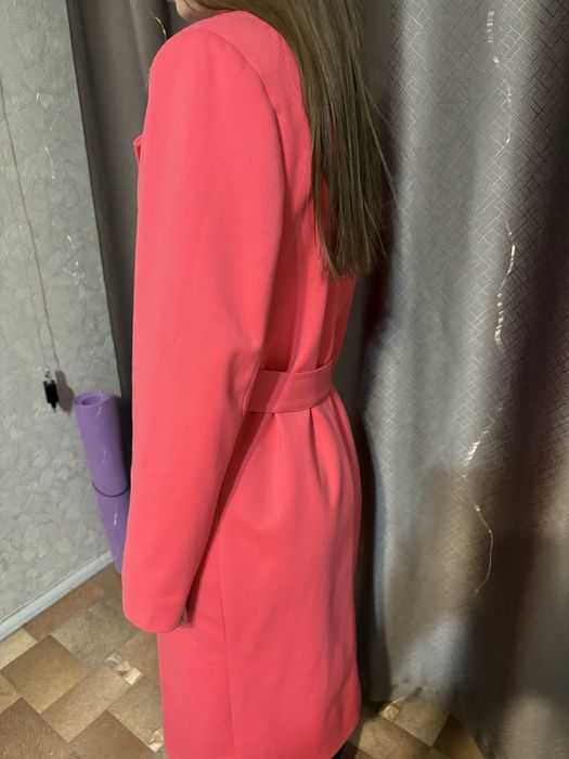 Продам новое пальто