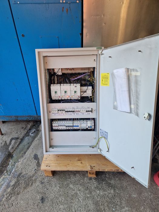 Tablou curent electric