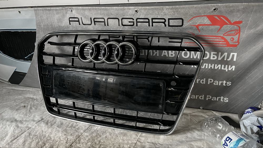 2 броя Audi A5 предна решетка