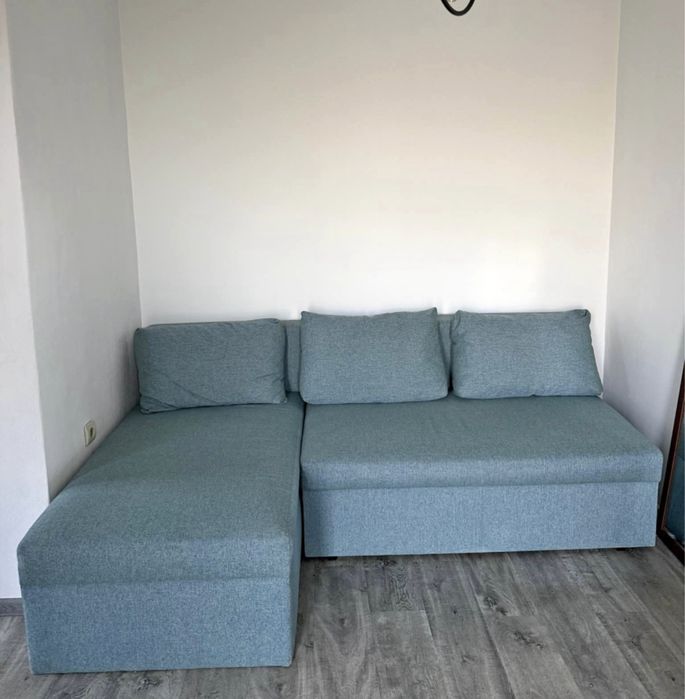Canapea extensibila cu lada si perne