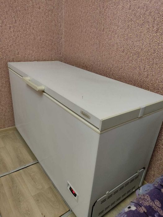 Срочно продам морозильную камеру