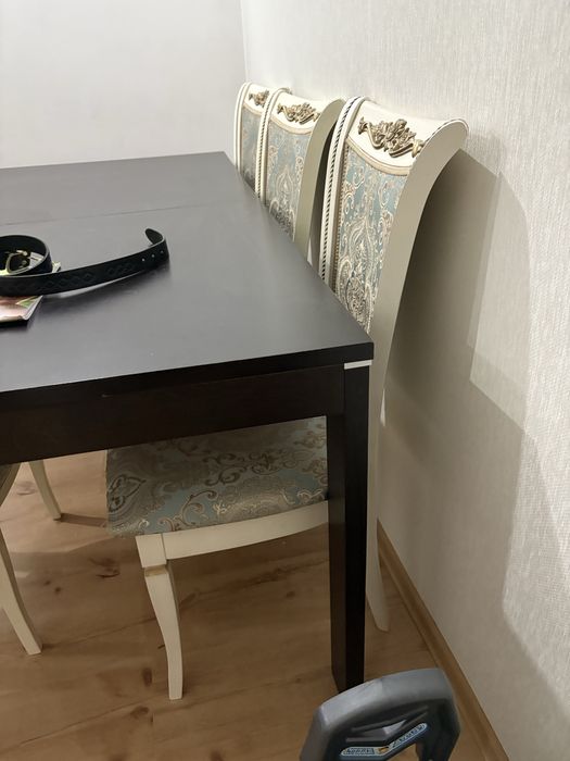 Продам стол из дерева