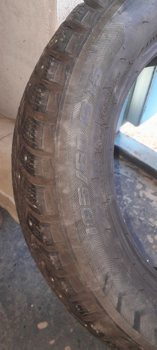 Покрышки зимние шипованные