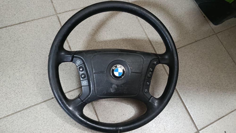 Руль на BMW E39 из Германии