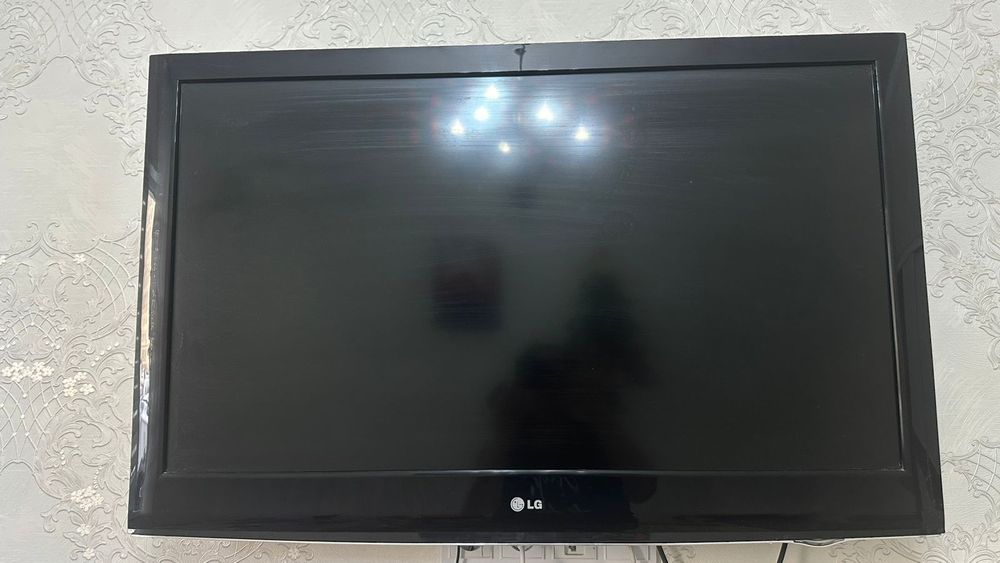 Продам телевизор LG