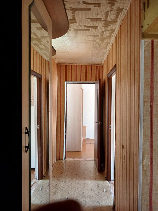 Продам 2комнатныи