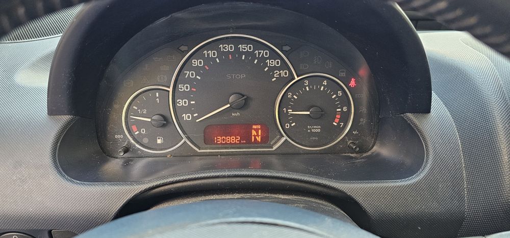 Vând peugeot 1007