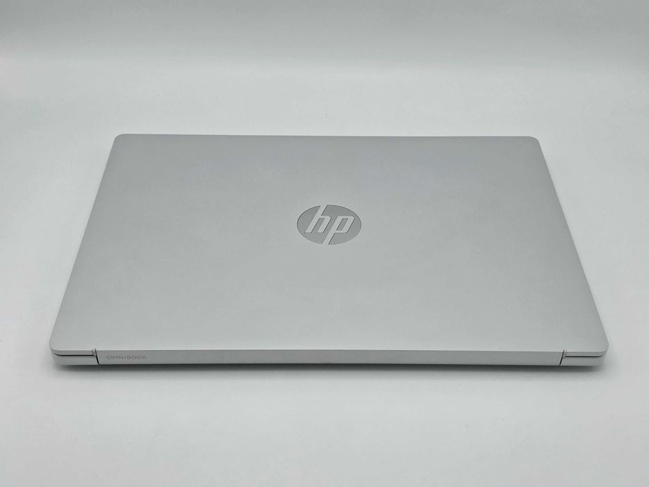 Laptop 16" WUXGA HP OmniBook 3 16-by0014ns Silver Ryzen 5 40 16Gb DDR5 512GB SSD Nou FullBox