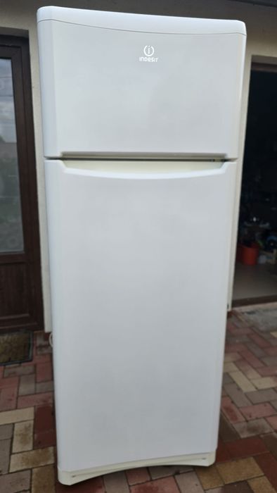 Frigider cu congelator
