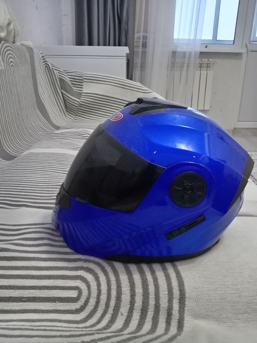 Продам мотошлем состояние новое