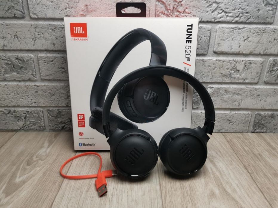 Срочно продам наушники JBL 520BT IDEAL!