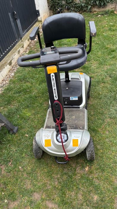 scuter electric persoane dizabilitati