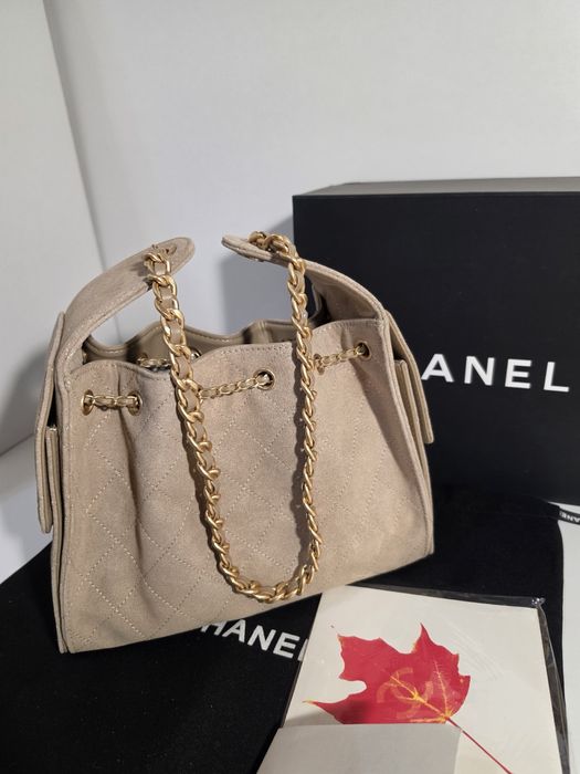 Дамска чанта Chanel Hobo 25S Suede