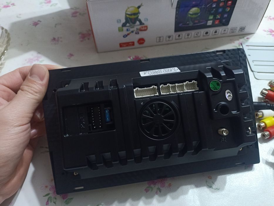 Продам магнитолу андройд