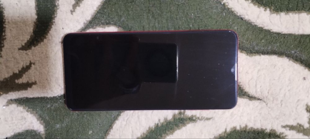 Samsung A12 qizil rangda 32g