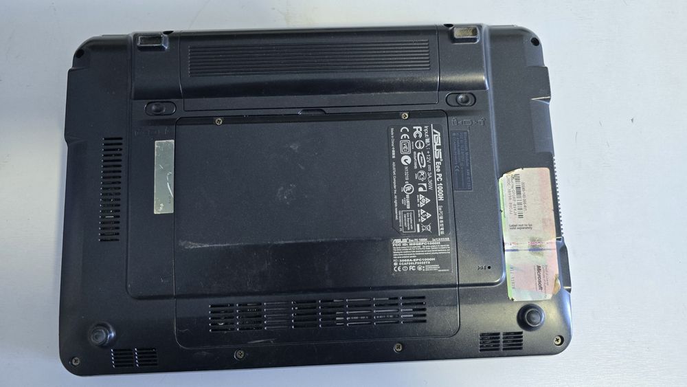 ASUS Eee PC 1000H netbook