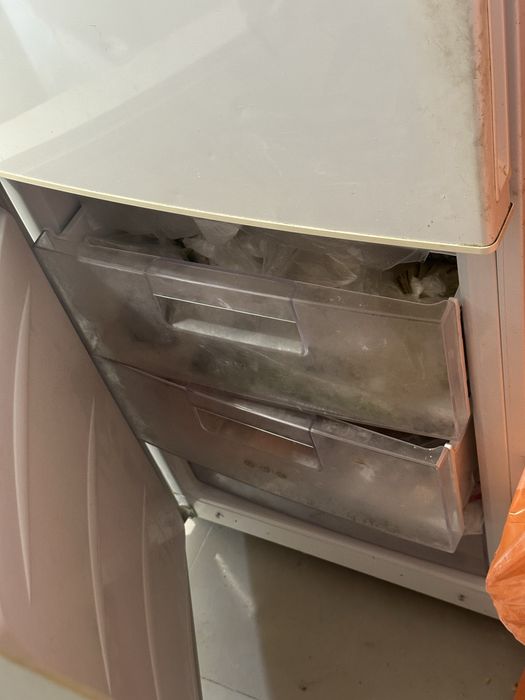 Продам холодильник LG