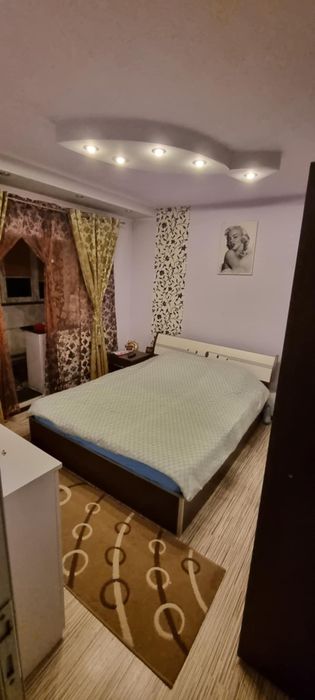Apartament de închiriat 3 camere