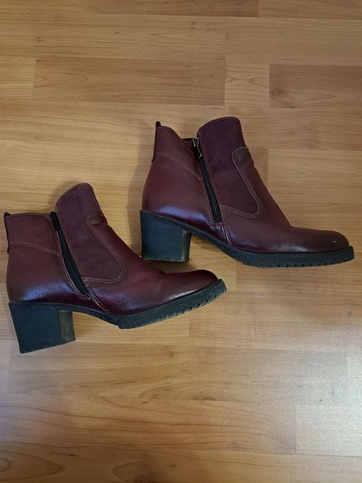 Боти от естествена кожа