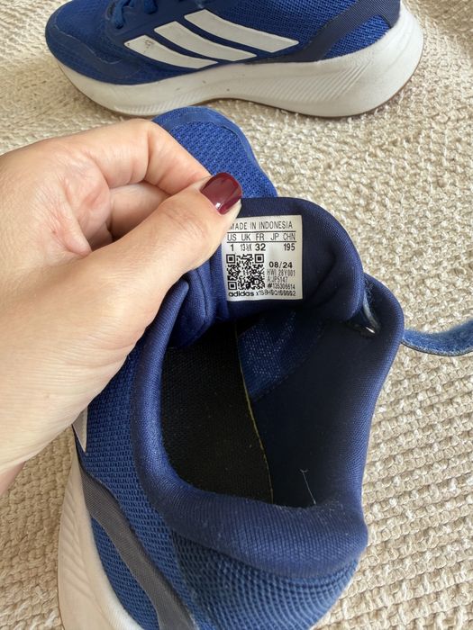 Кроссовки адидас оригинал