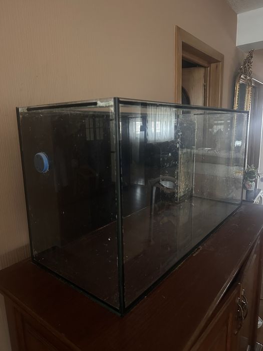 De vanzare acvariu pentru apa sarata !(acvariu marin)
