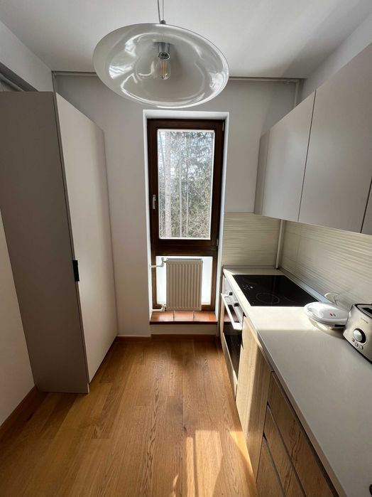 Apartament cu terasă, liniște și vedere spre pădure – Predeal.