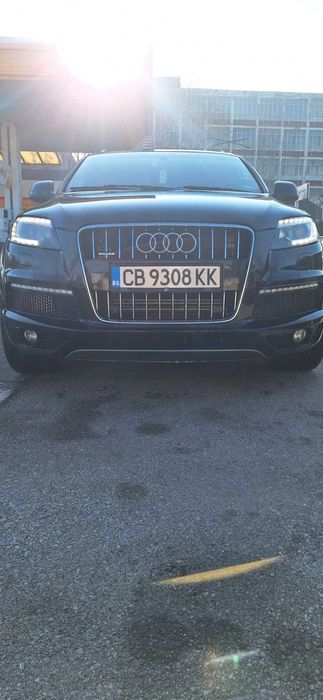 Audi Q7 4.2 TDI в отлично състояние