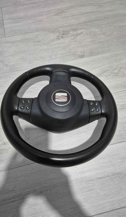 Volan Seat cu comenzi