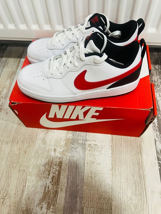 Нови!Кожени маратонки Nike