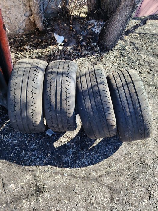 Продам б/у резину  стояла мерседесе w 211