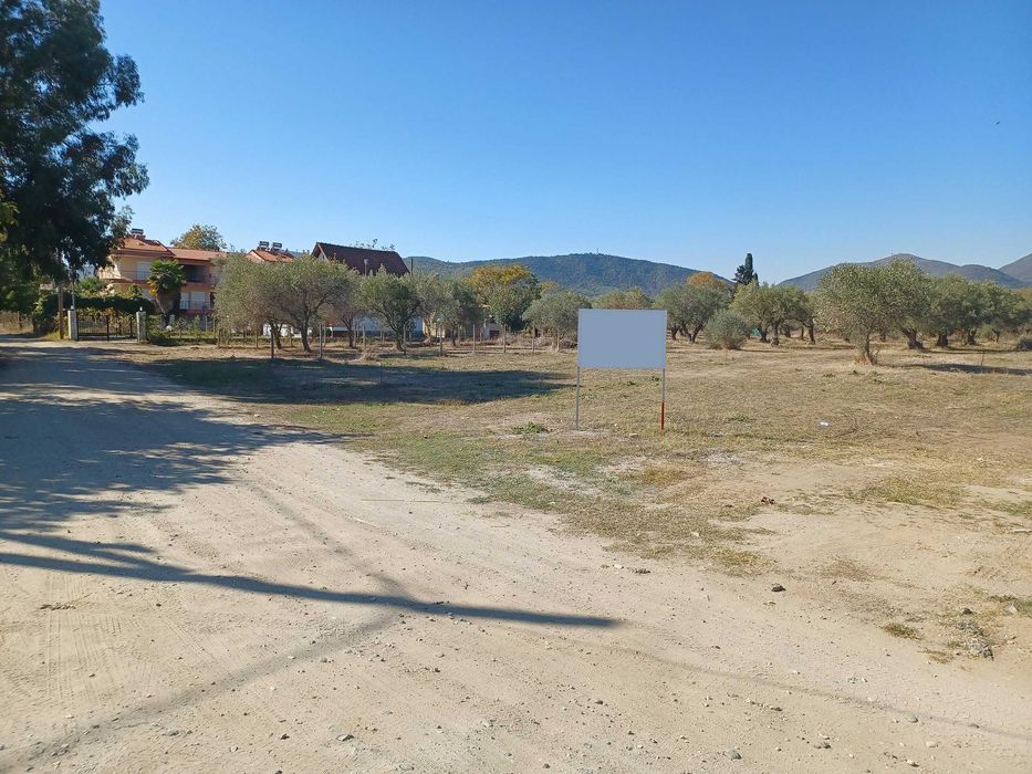 Продава парцел с площ 800 м2 в регулация в Паралия Врасна, Гърция