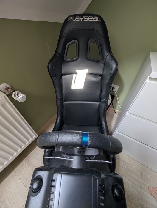 Simulator Auto Premium: Playseat Evolution + Logitech G29 (PC/PS)