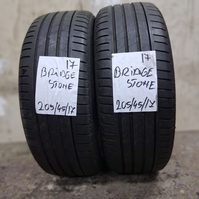 2×205/45/17 VARA.BRIDGESTONE.Stare excelenta.