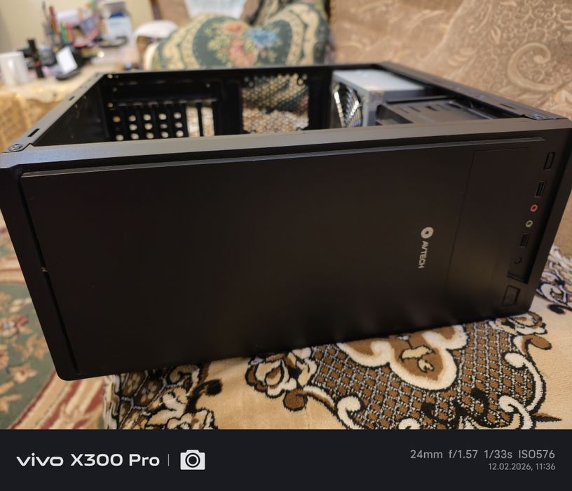 Продам комп без hdd нет боковой крышки