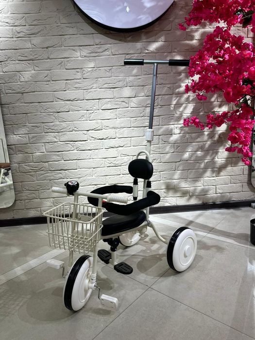 Велосипед трёхколёсный коляска