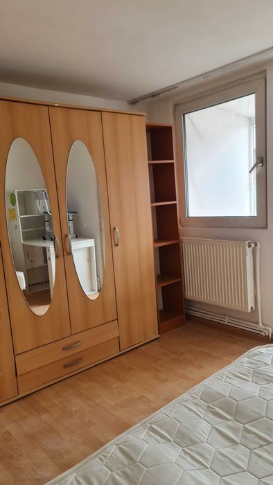 Vanzare apartament 2 camere în zona Mircea cel Batran