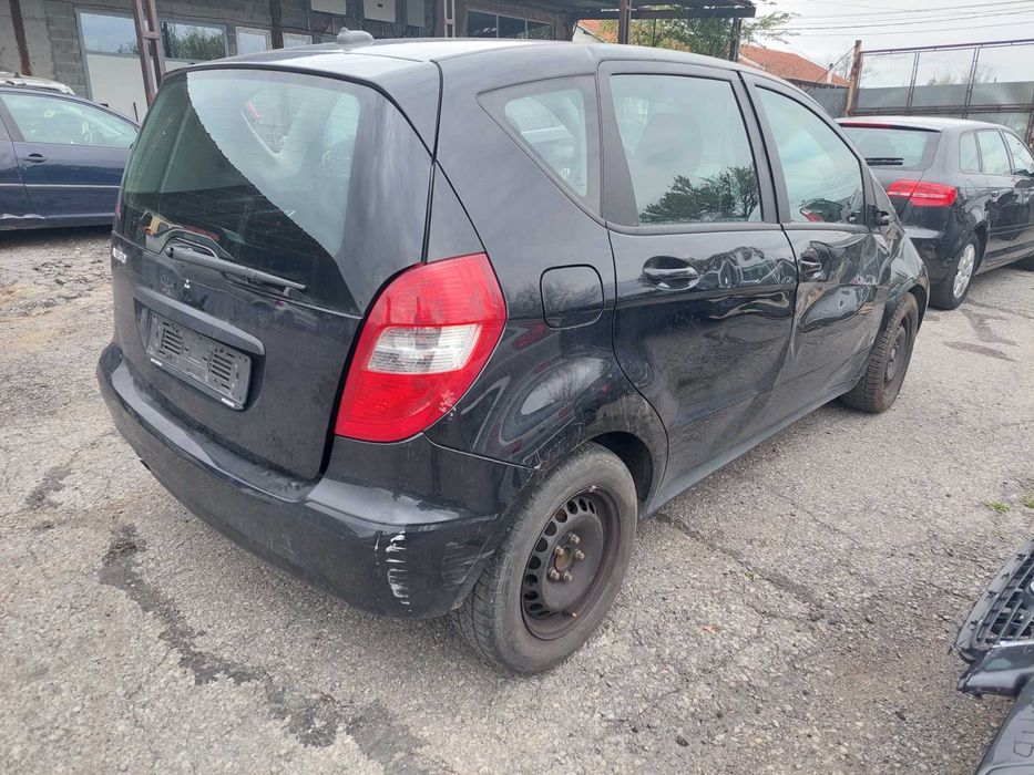 Mercedes-Benz A 150 1,5 i , Мерцедес А класа ! на части !
Април 2011
