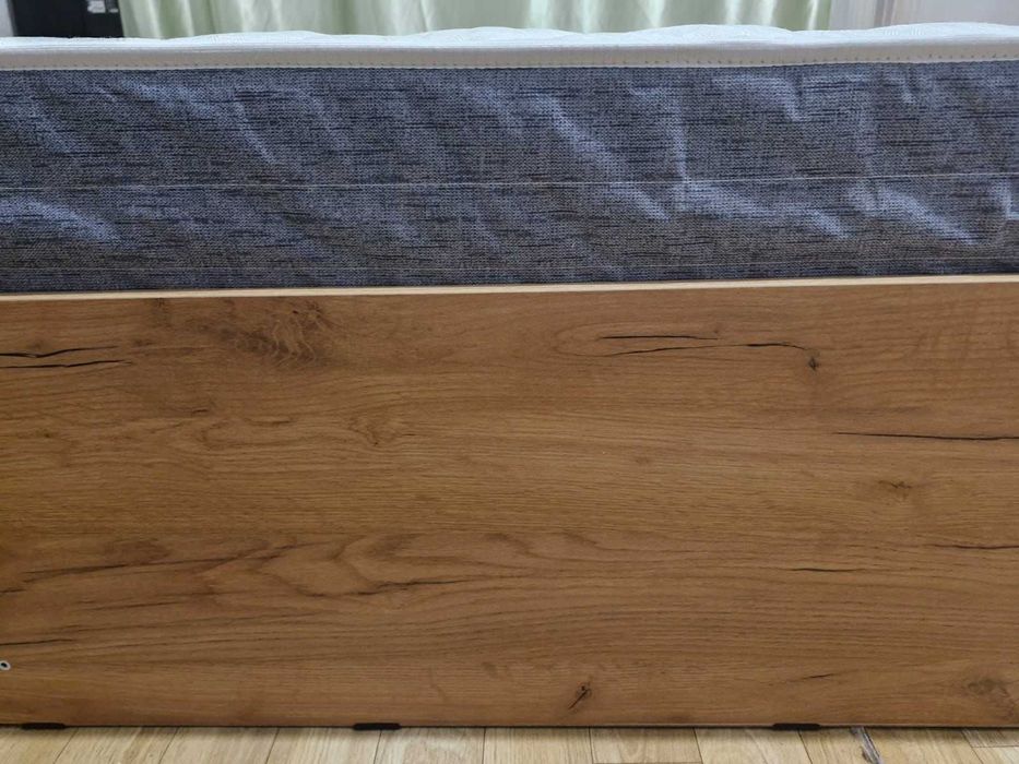 Кровать двуспальная