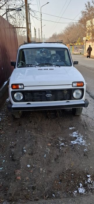 Нива  ВАЗ  21213.