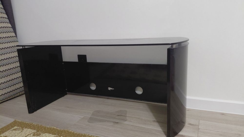 Тумба для телевизора