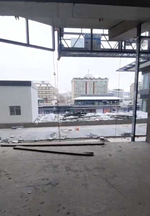 Аренда в Бизнес центре KUBC около Seoul Mun 1 этаж,1линия. Собственник