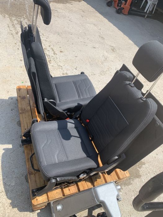 Трети ред седалки за форд трансит канект