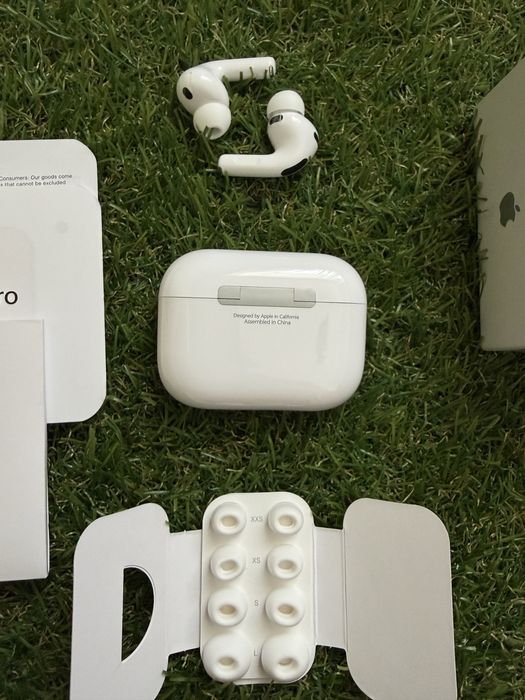Air Pods Pro 3.   .