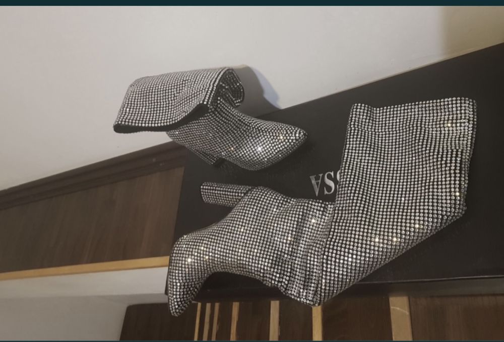 Cizme Nissa marime 35