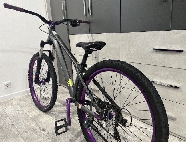 Erek стант велосипед