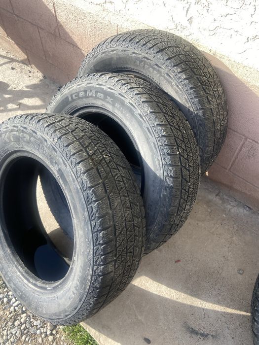 Продается зимные покрышкы
