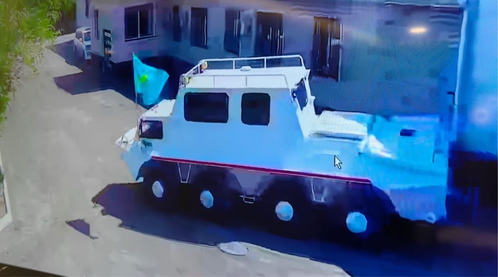 Продаю БТР, танк