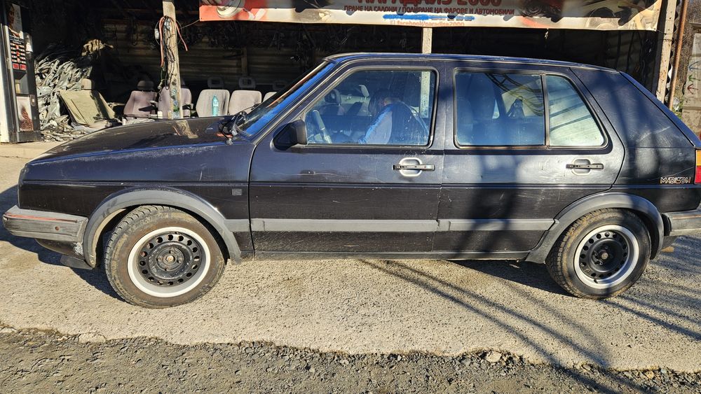 Голф 2 - 1.6 бензин на части